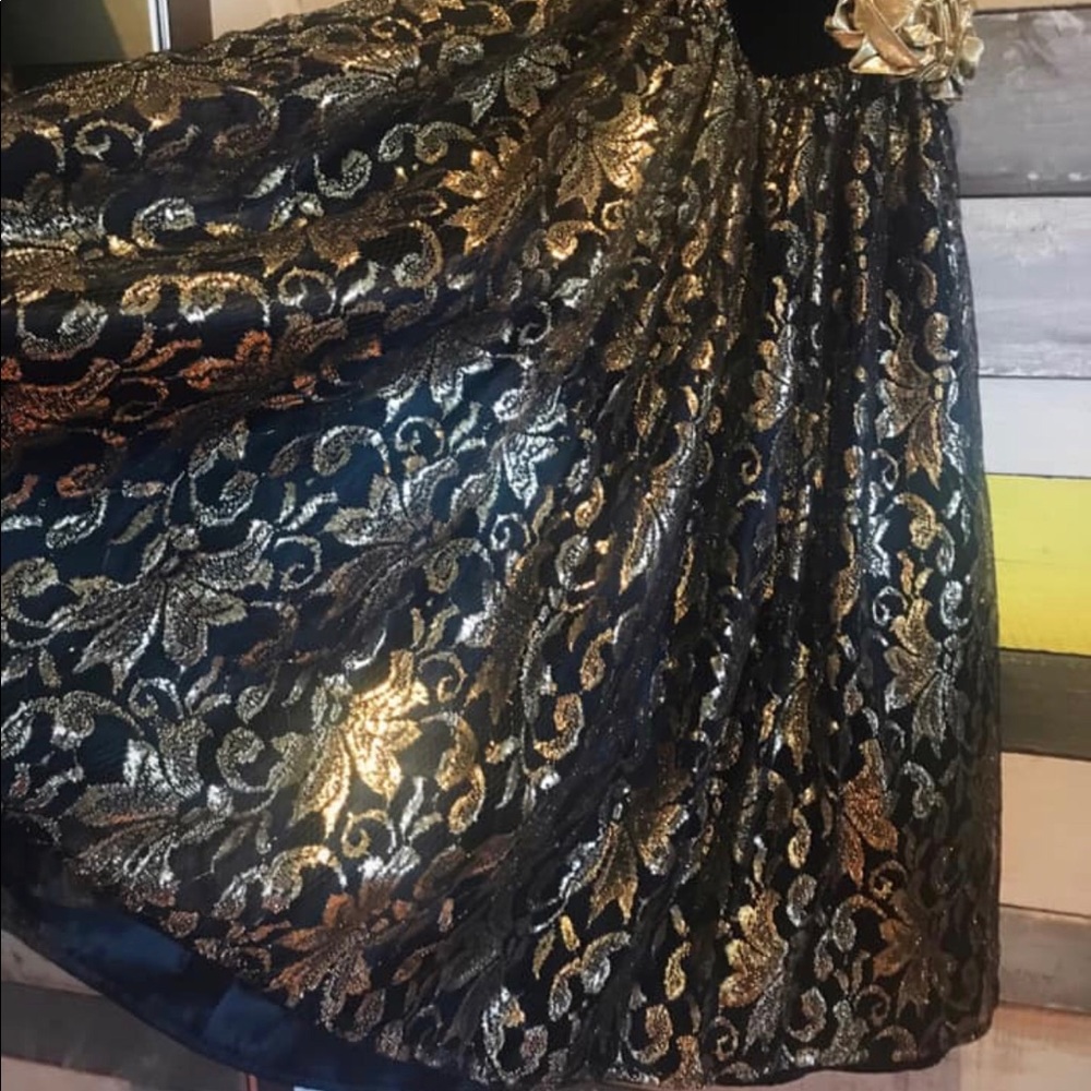Vintage 1980’s Black and Gold Dress